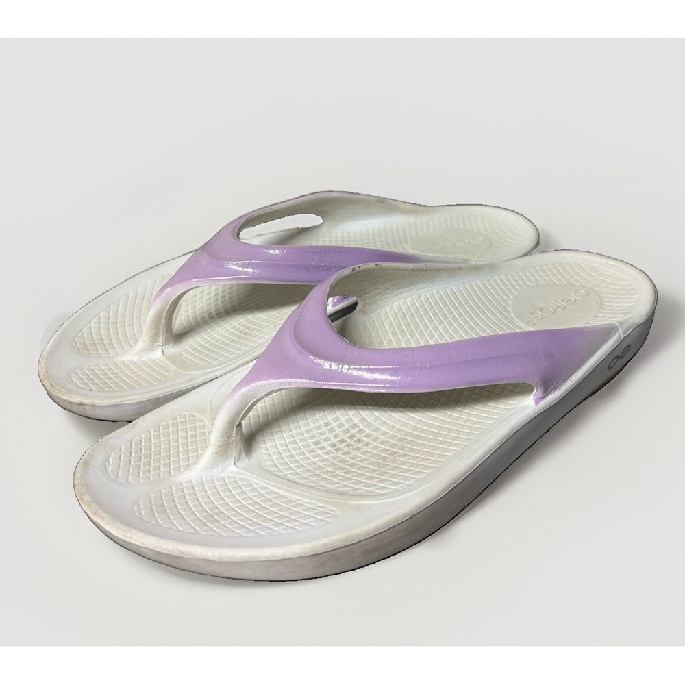 Oofos OOlala Sandals Shoes Womens 8 Recovery Flip Flops Thong White Lavender